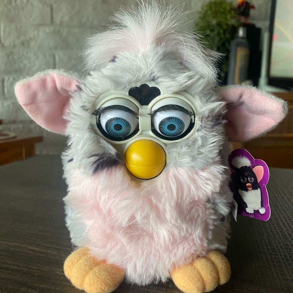 1998 NWT Furby Tiger Electronics Model 70-800 Grey + Pink Leopard Spotted